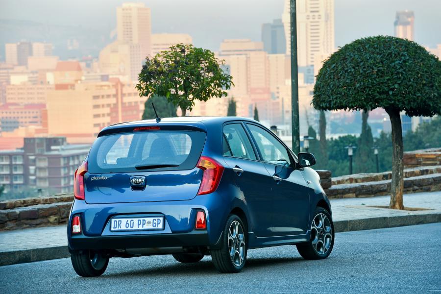  Kia Picanto 5-Door 2015 года  (ZA) (фото 8 из 11)